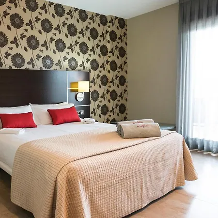 Piramide 2 Hotel 2*