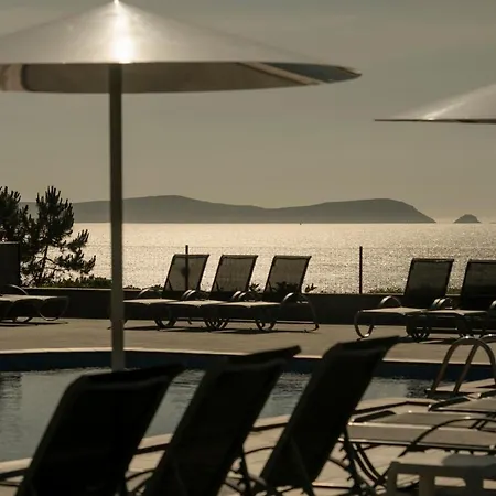 ホテル Piramide 2 ポルトノボ